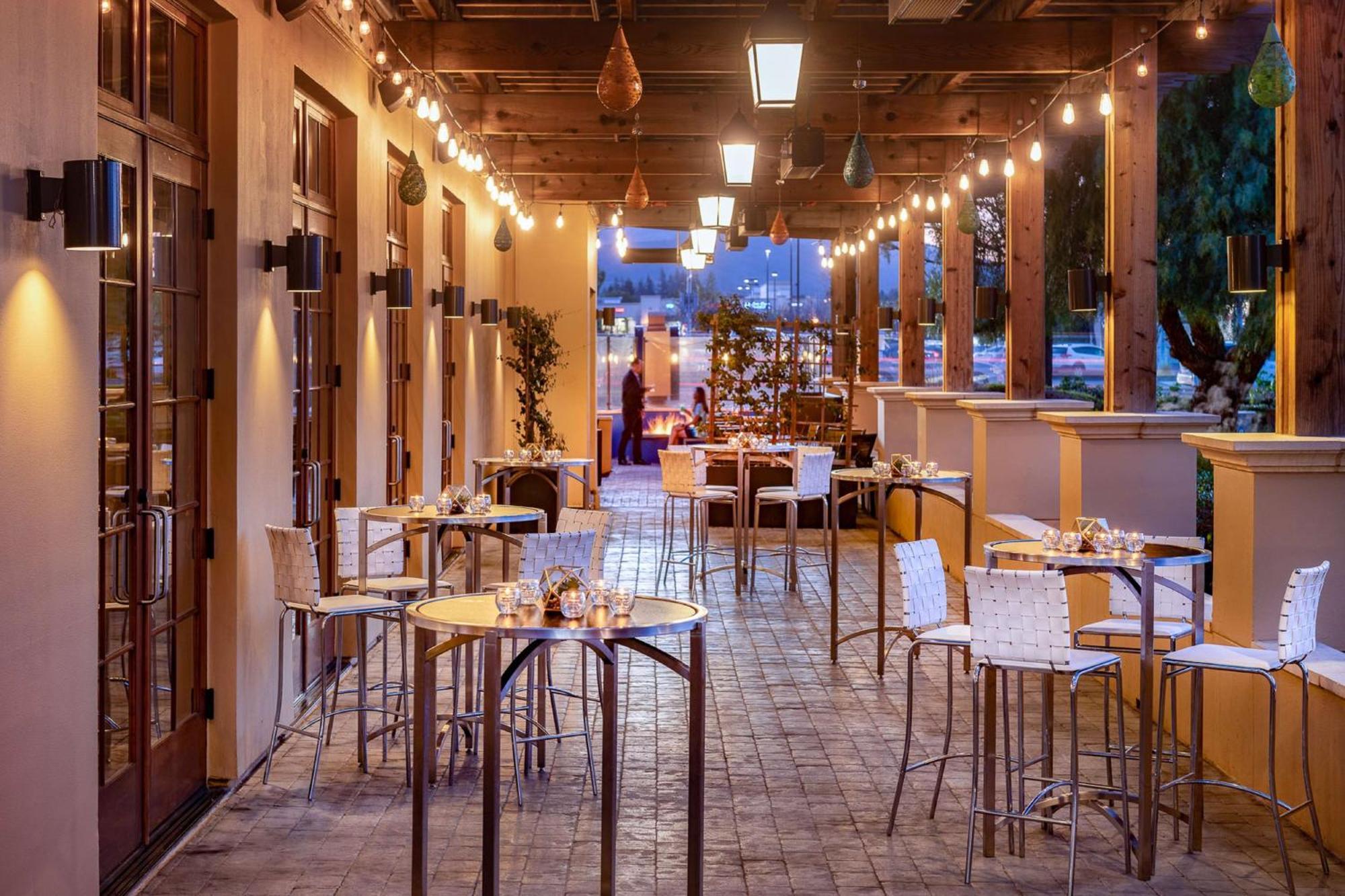 Juniper Hotel Cupertino, Curio Collection By Hilton Exterior foto