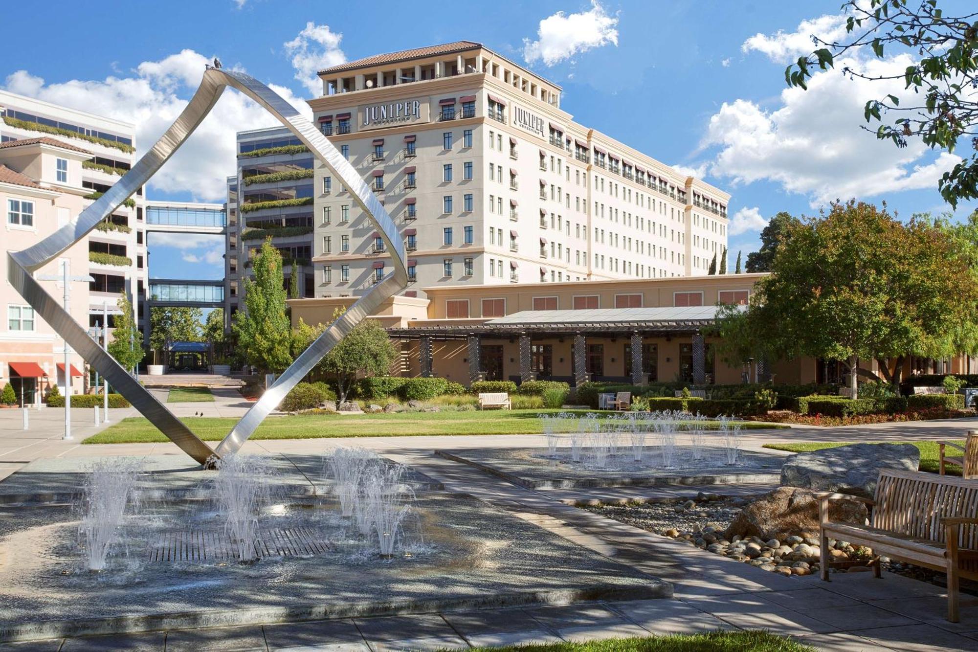 Juniper Hotel Cupertino, Curio Collection By Hilton Exterior foto